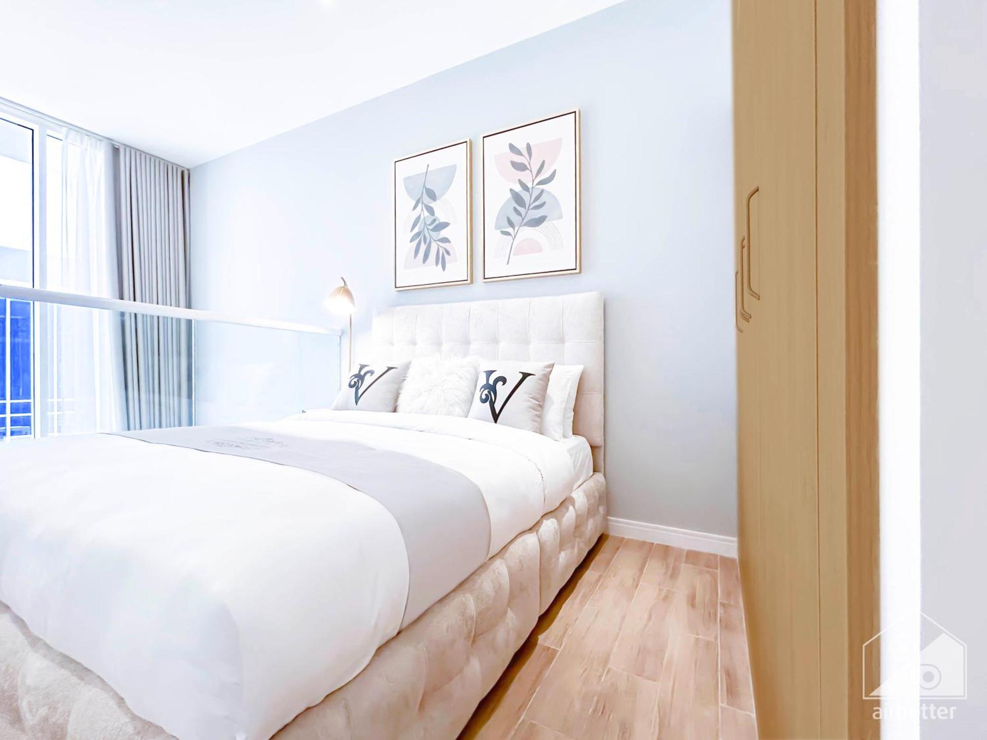 Apartment Luxury 1-br In Rukan: Skyline Views!