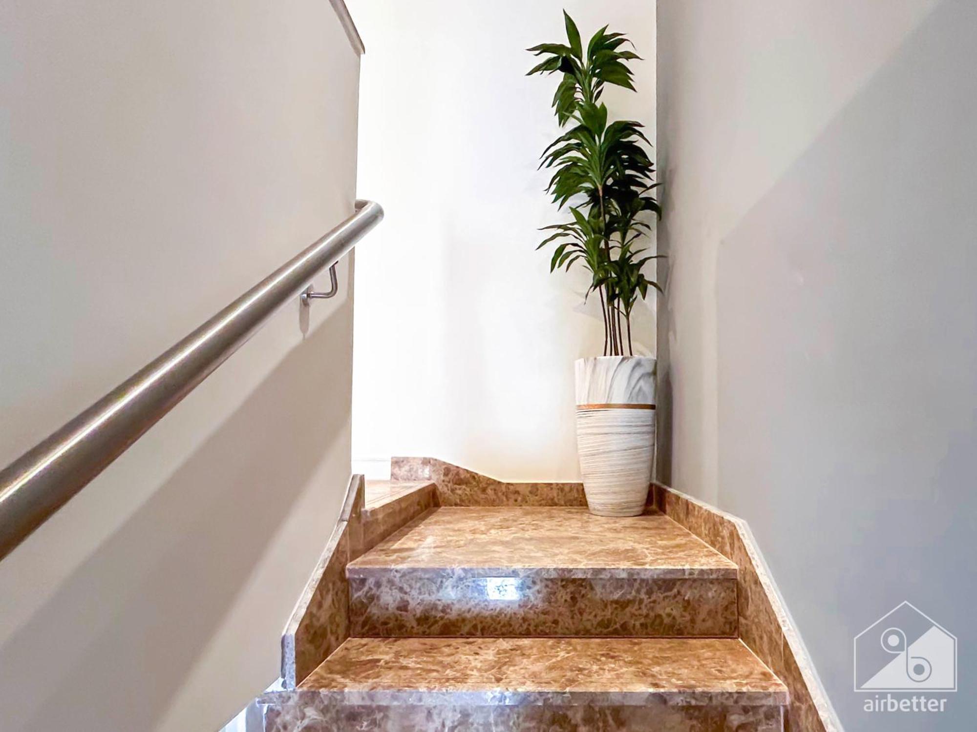 Apartment Luxury 1-br In Rukan: Skyline Views! Dubai